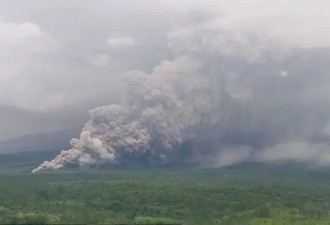 火山大喷发！烟柱直冲2000米画面曝光