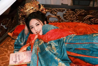 强奸戏拍多了 她开始写剧本自救 短剧女主边拍边骂…