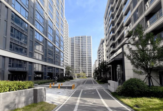 高校掀起“置业潮”，有房源折价超35%
