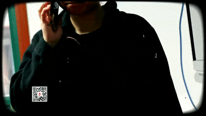 男子持练功券十天，找5名女子陪玩