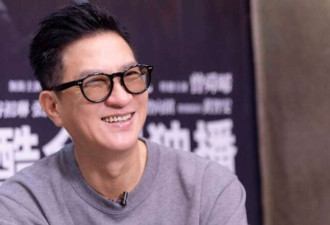 张家辉夫妇素颜吃饭被偶遇 网友大赞保养得宜