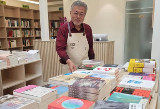 72岁前总统“再就业”，新身份让人意外...