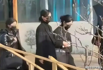 唐嫣现身公公追悼会!夫妻俩门口迎宾粉碎婚变传闻