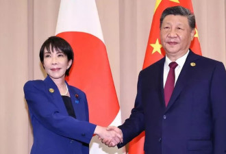 "本月起 我每月无偿多加5个班 为我可爱的祖国"