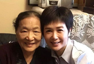 蒋雯丽之母唐素琴：生三个女儿，小女儿让她操碎心