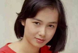蒋雯丽之母唐素琴：生三个女儿，小女儿让她操碎心