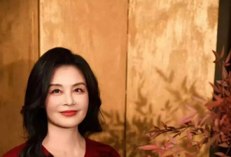 原来她是蓝盈莹母亲，二婚嫁亿万富豪生活幸福