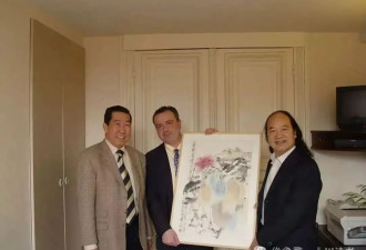 著名画家周华君因病去世 家人称墓碑会刻“与荷同眠”