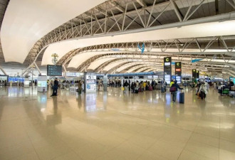 一名20多岁中国游客在日本关西机场坠亡