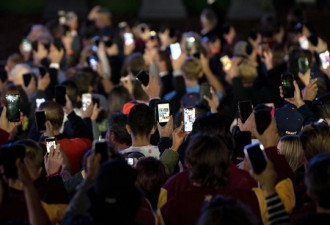 美国人多久才换新手机？答案来了