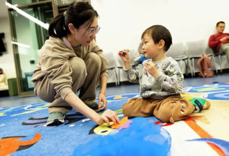 为孩子“爬藤” 中国父母举家迁往硅谷学校