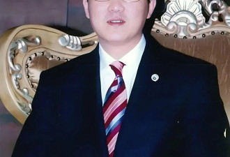 董卿现状：独自照顾儿子和父母，丈夫曾失联...