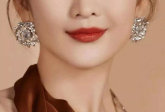 不藏了，王鸥大方晒女，女儿与何九华更像