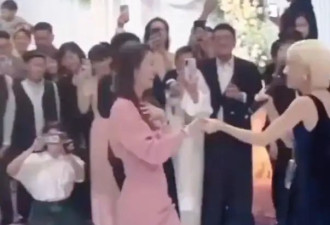 曝林心如在邱泽许玮甯婚礼光脚跳舞 ...