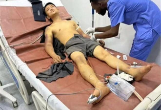 中国网红在非洲遭绑架、断腿，同胞干的