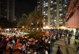 香港社区现高楼与高龄之困:宏福苑4成居民超65岁