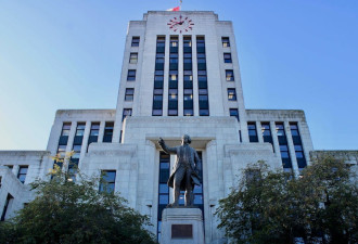 炸锅！加拿大华裔市长力推"地税零增长"，大砍开支！