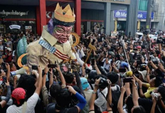 东南亚洪灾近千人丧生 泰国印尼斯里兰卡伤亡严重