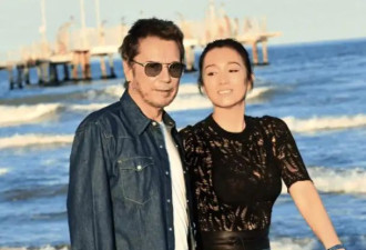 60岁巩俐已白发丛生，为何和法国老公在一起像吃了“回春丹”？