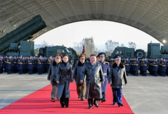 打破失宠传言 金主爱随金正恩现身