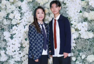 男女不分！陶晶莹带女儿参加婚礼，被误认成儿子，神似网红郭有才