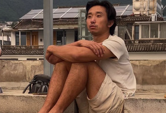 32岁富二代有三个硕士文凭,却在大理流浪,月花100元
