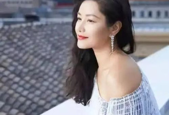 53岁瞿颖爽翻了！清迈豪宅养继女，不婚不育活成女王