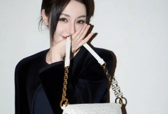 迪丽热巴的美貌还是太突出了！黑色系穿搭好高级，清冷艺术感女神