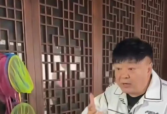 演员洪剑涛试戴帽子被要5元，不买不让戴，录视频闹大后景区道歉