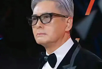 十年后MAMA再为权志龙颁奖，银发周润发哽咽致辞却陷争议？