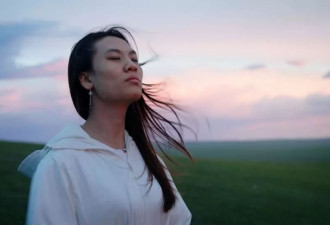 盲人爱情：“能触摸世界，却摸不清一个人是否爱自己”