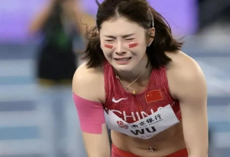 吴艳妮到底得罪了谁?参加姐姐婚礼却被怒批抢风头
