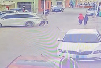女子疑因倒车失误致2人身亡：系当地法官...