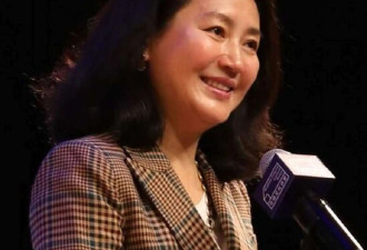 57岁王小丫近照认不出：满脸皱纹似老太，曾因工作太拼患尿毒症