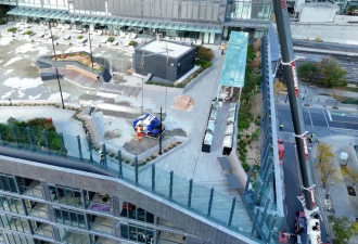 多伦多空中冰场已见雏形！Concord Canada House建筑里程碑!