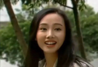不再隐忍！曾与小7岁保剑锋相恋的黄慧颐，如今57岁公开分手内幕