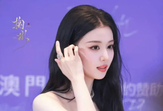 王楚然撩头发这下真美成神了！雪肤玉貌身材曼妙性感撩人