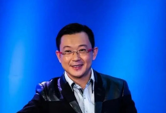 曾是上海知名主持人，离开上海台后成百亿总裁