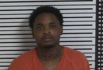 美国3囚凿墙用床单越狱 1人涉谋杀未遂犯仍在逃