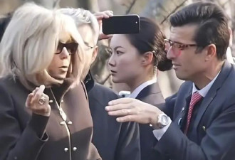马克龙夫人身边的女保镖是谁？真名不叫严月霞