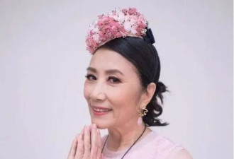 77岁汪明荃比赵雅芝更年轻，穿粉裙+波波头似少妇