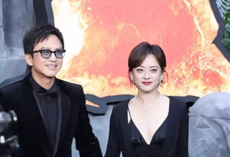 邓超夫妇合体走红毯，46岁脸垮变老很多