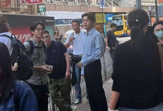 51岁马国明中环拍戏遭偶遇！183cm高挑身形 绅士气质圈粉