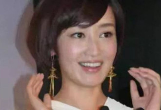 她是“最风流”女主持，曾将2个有妇之夫玩弄于股掌