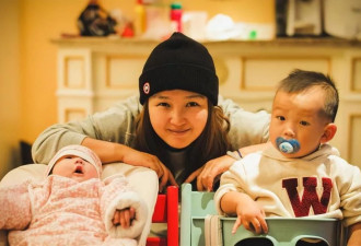 39岁何洁不忍直视，腋下勒出副乳肚子三层肉