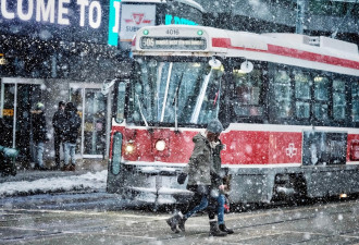 重要提醒：今天大雪再结冰，GTA多地校车已取消，通勤大受影响