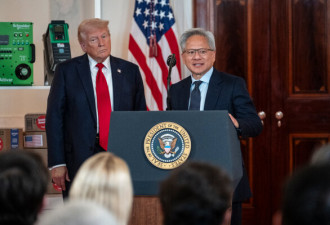 特朗普松动出口管制引抨击:用国家安全利益做交易