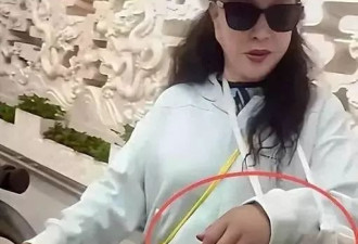 75岁刘晓庆近况曝光，意外摔倒后走不动路