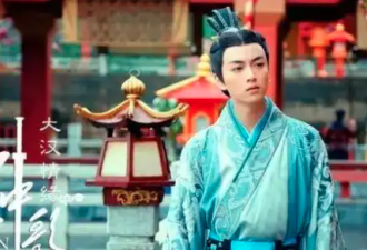 她的婚姻无爱无性，却躺赢49年