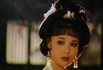她长得太美被导演据为己有，同居27年无名无分